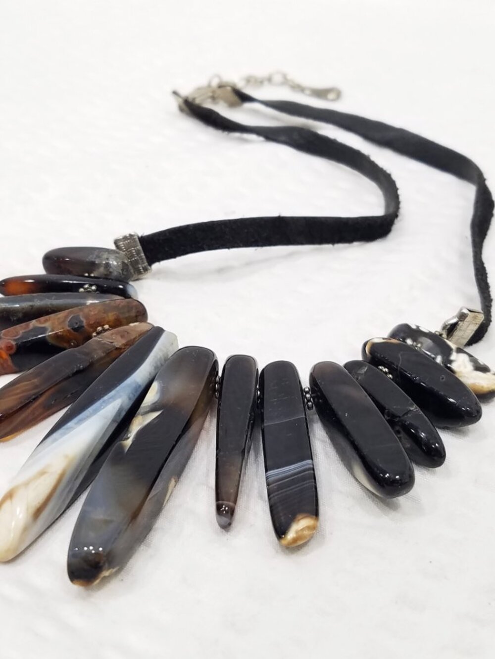 Vtg Signed YOCHI NY Picasso Jasper Spear & Black Suede Ribbon Choker Necklace - Picture 4 of 6